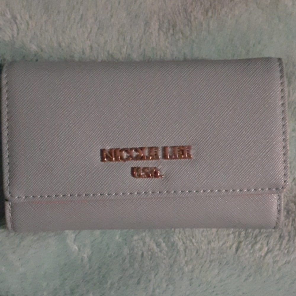 Nicole Lee wallet